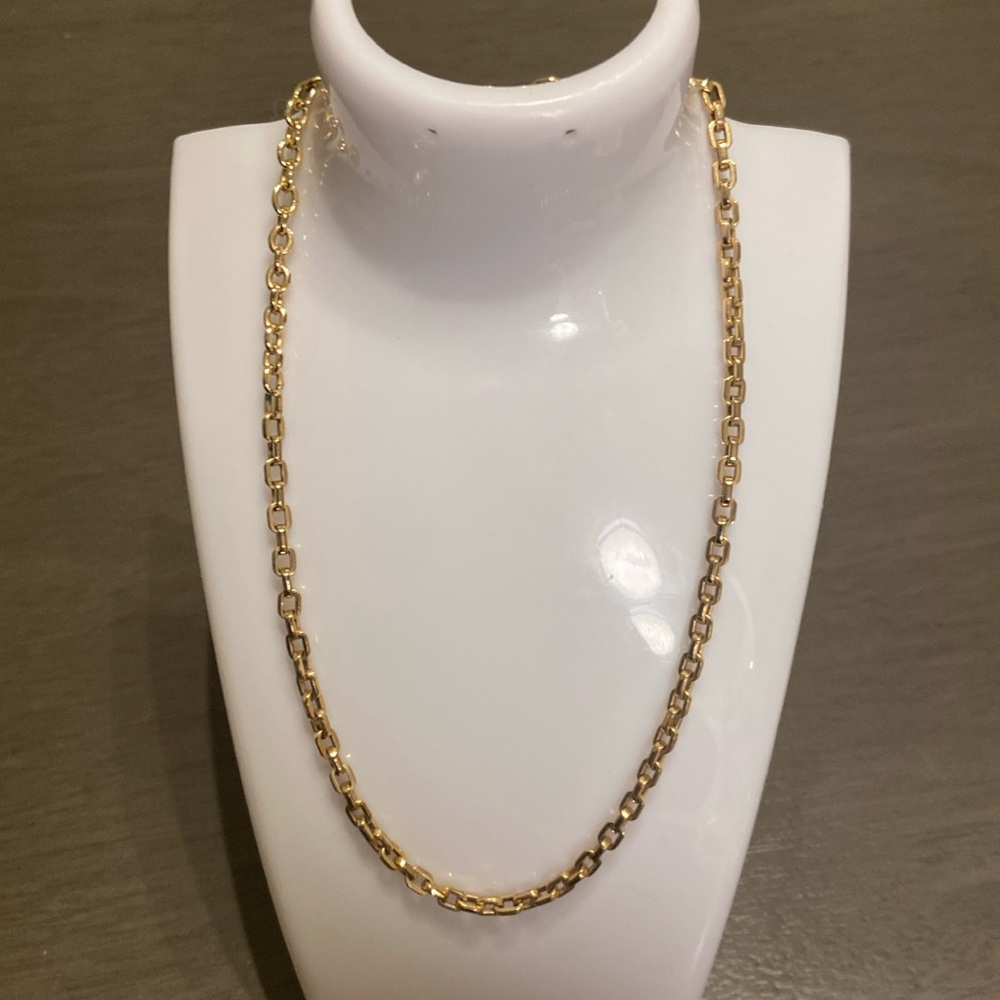 Gold tone Chainlink Necklacee